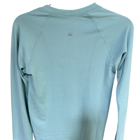 lululemon | Swiftly Tech Long-Sleeve Shirt 2.0 Waist in Crater Blue, Sz 2 W3HHIS - Picture 6 of 11